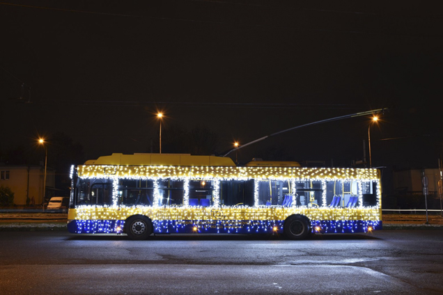  /></div>
    	<div class=